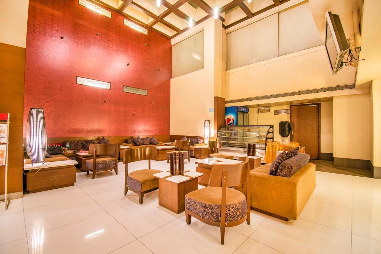 แฟบโฮเต็ล สถานันท์ หินชวตี Hotel Pimpri-Chinchwad ภายนอก รูปภาพ